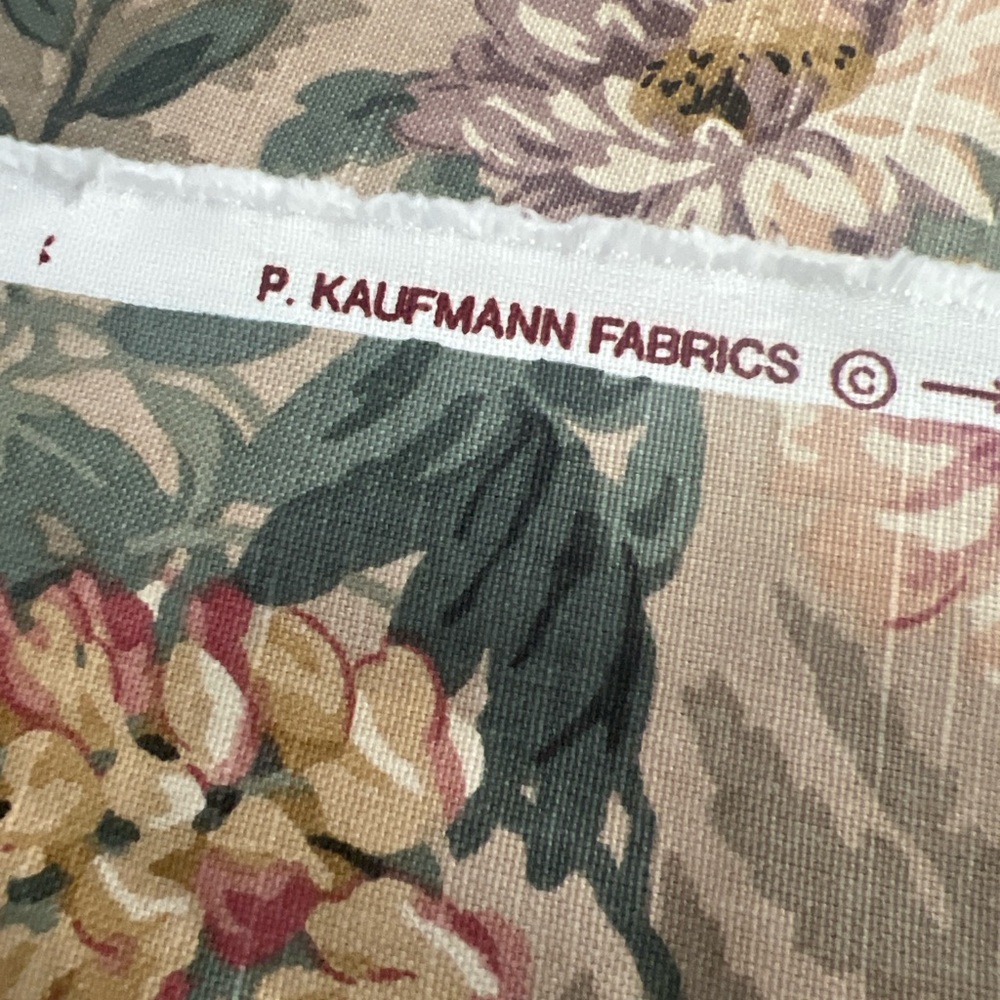 P Kaufmann Upholstery Fabric 1 yard Screen Printed English Cottage Floral Roses - Picture 8 of 9
